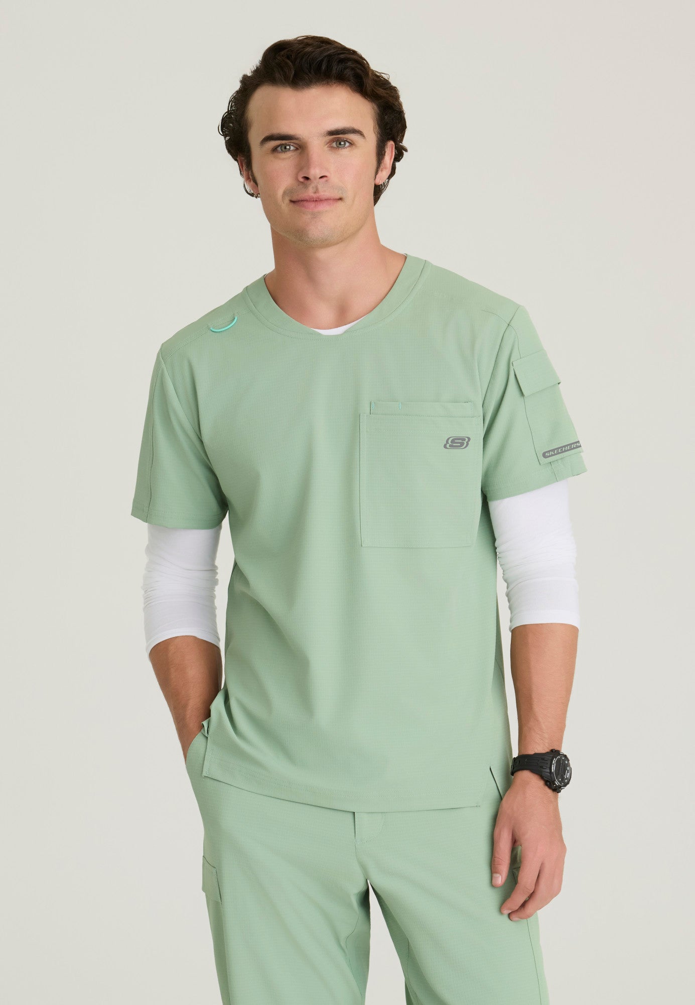Haut à col rond et ourlet asymétrique à 3 poches pour homme Skechers Ripstop SKT277X (2XL &+)