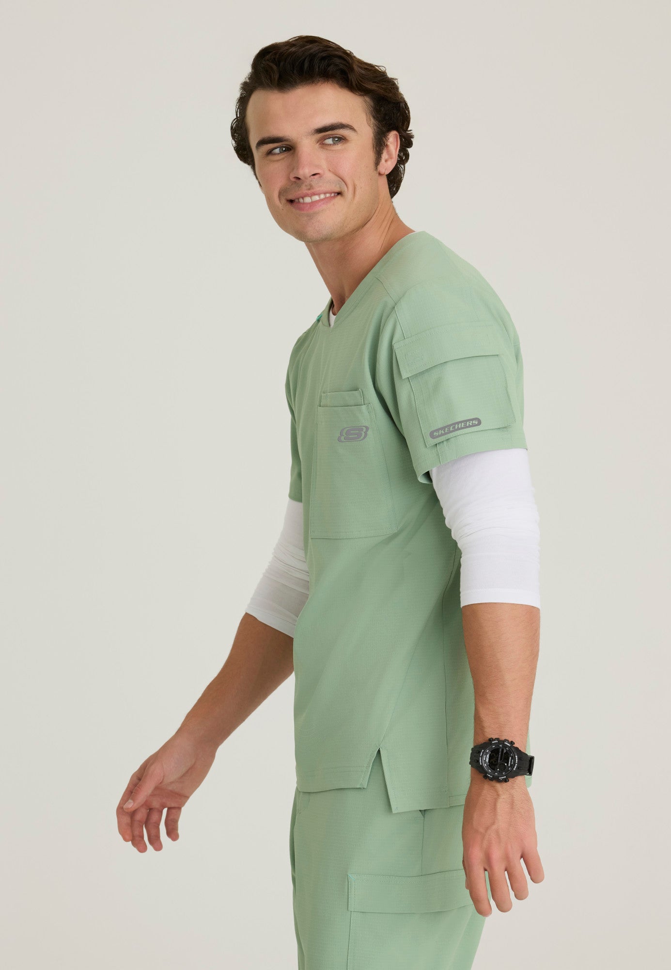 Haut à col rond et ourlet asymétrique à 3 poches pour homme Skechers Ripstop SKT277X (2XL &+)