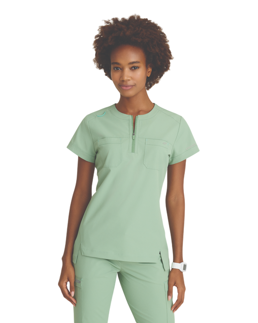 Haut à col rond et 2 poches pour femmes Skechers ripstop à rentrer dans le pantalon #SKT284
